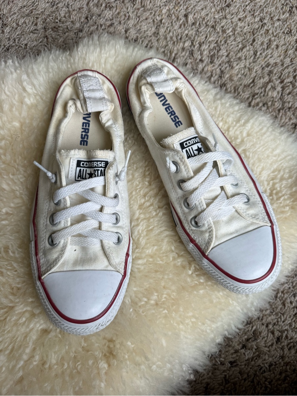 Converse Chuck Taylor All Stars White Low Top Sneakers with Red Trim size 8